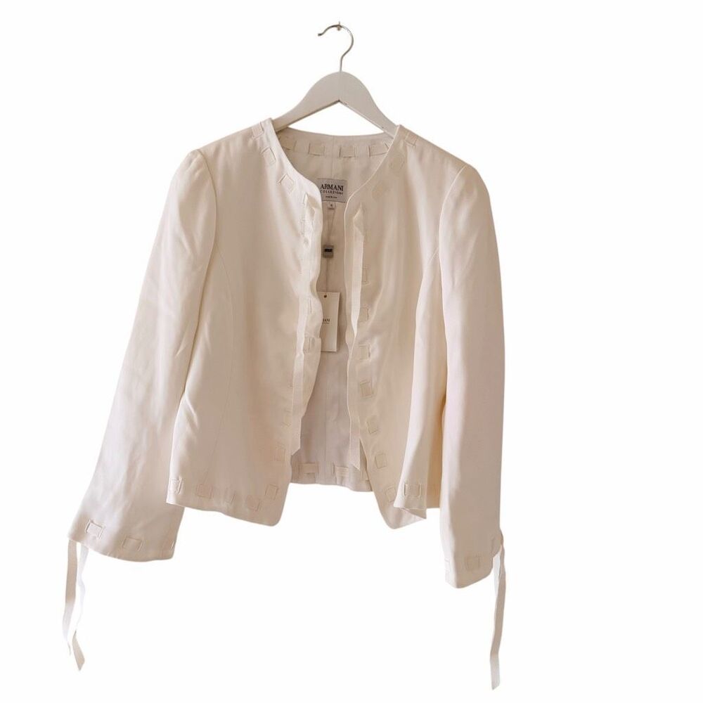 Armani Collezioni Colarless Structured Off White Elegant Minimalist Career Weddi